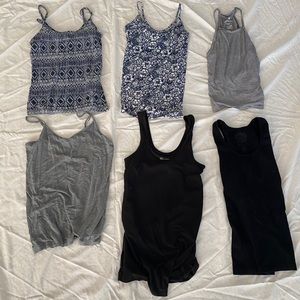 22. Women’s tank top bundle